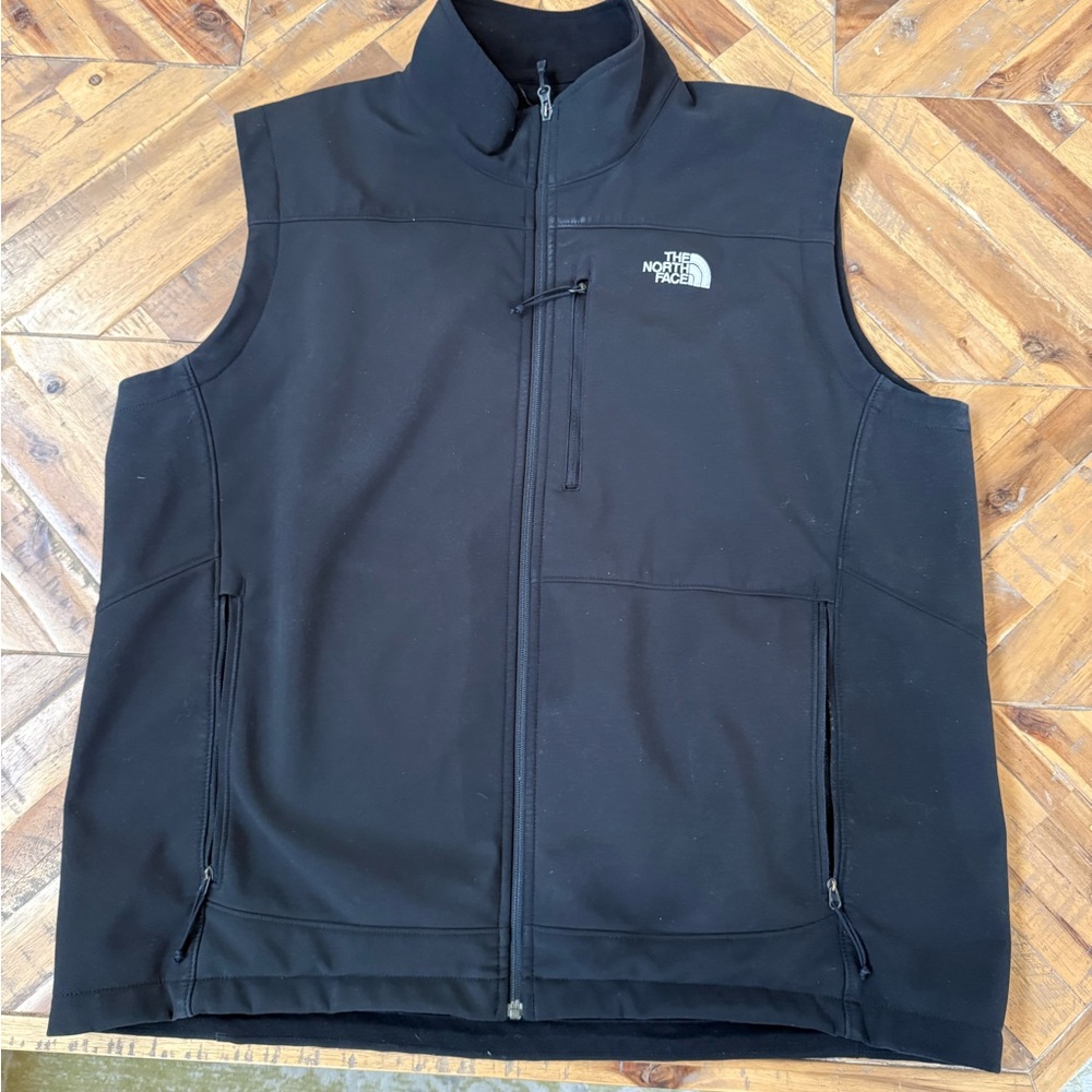 The North Face Men's Classic Black Vest